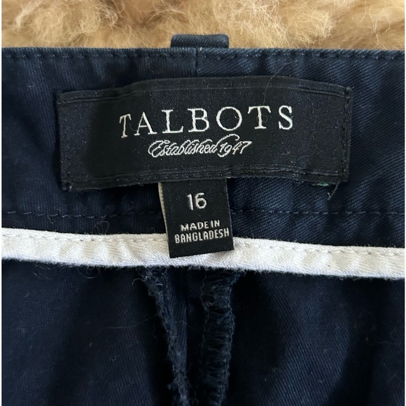 Talbots brand Navy shorts - Picture 1 of 7